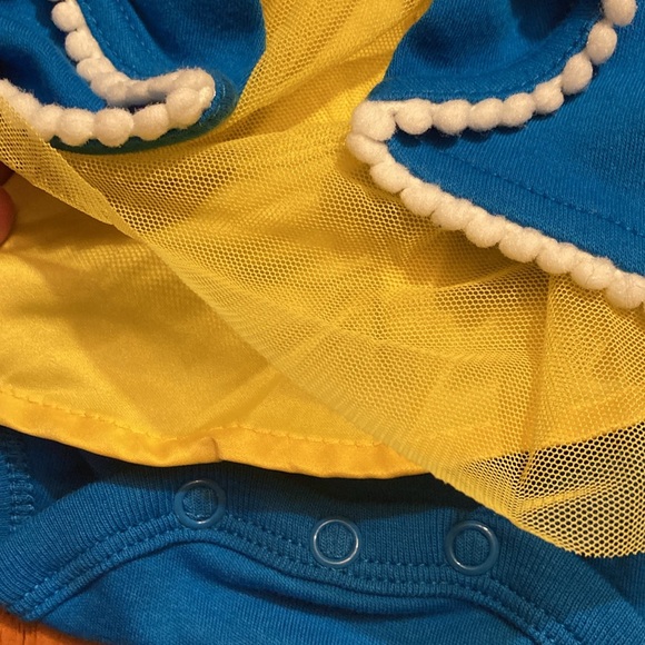 Costume, DISNEY adorable Baby princess outfit NWT.  Halloween, dress up 3-6mos. - Picture 15 of 15